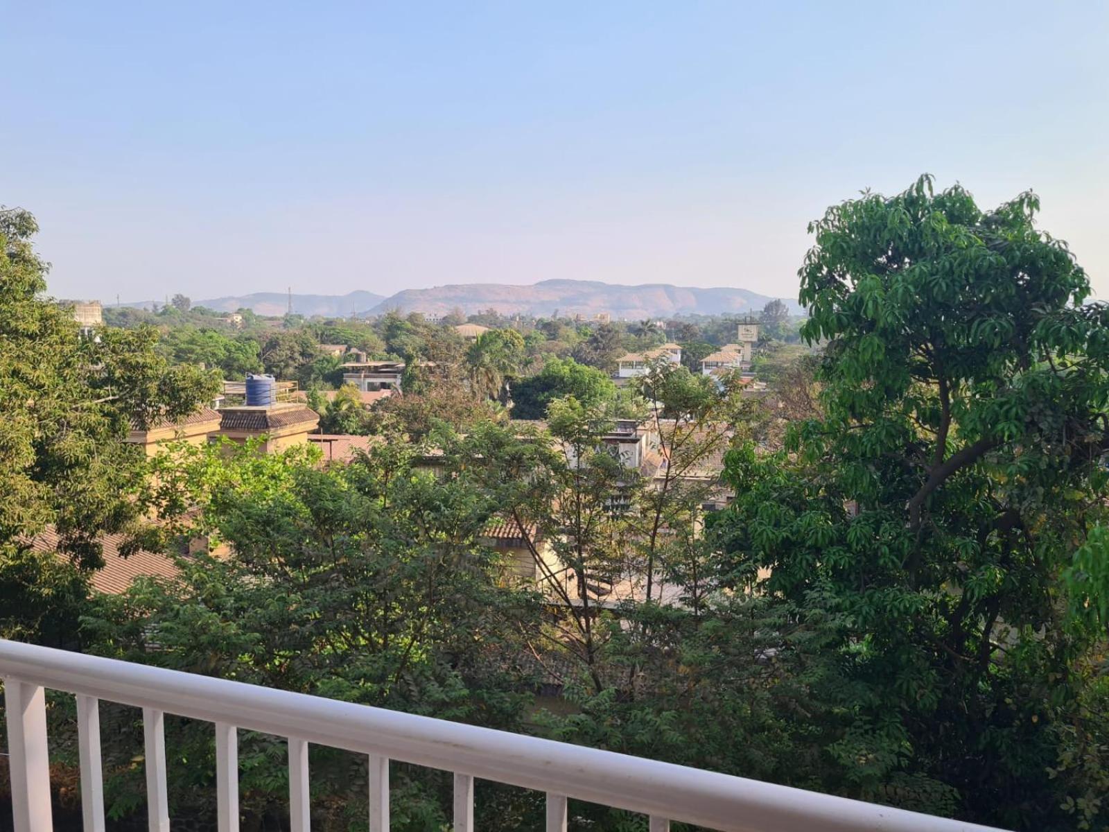 Hill View Hotel By Bil Lonavla Zewnętrze zdjęcie