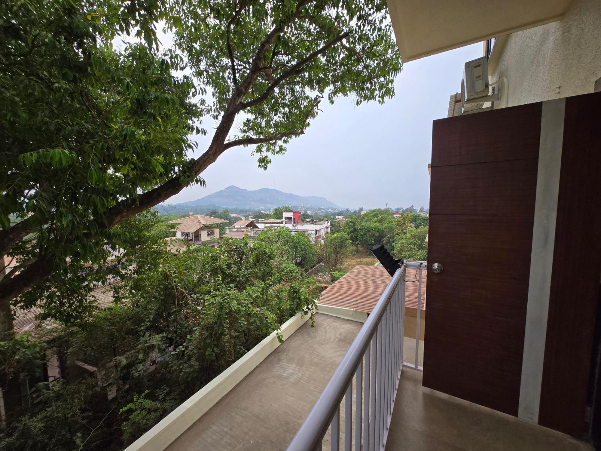 Hill View Hotel By Bil Lonavla Zewnętrze zdjęcie